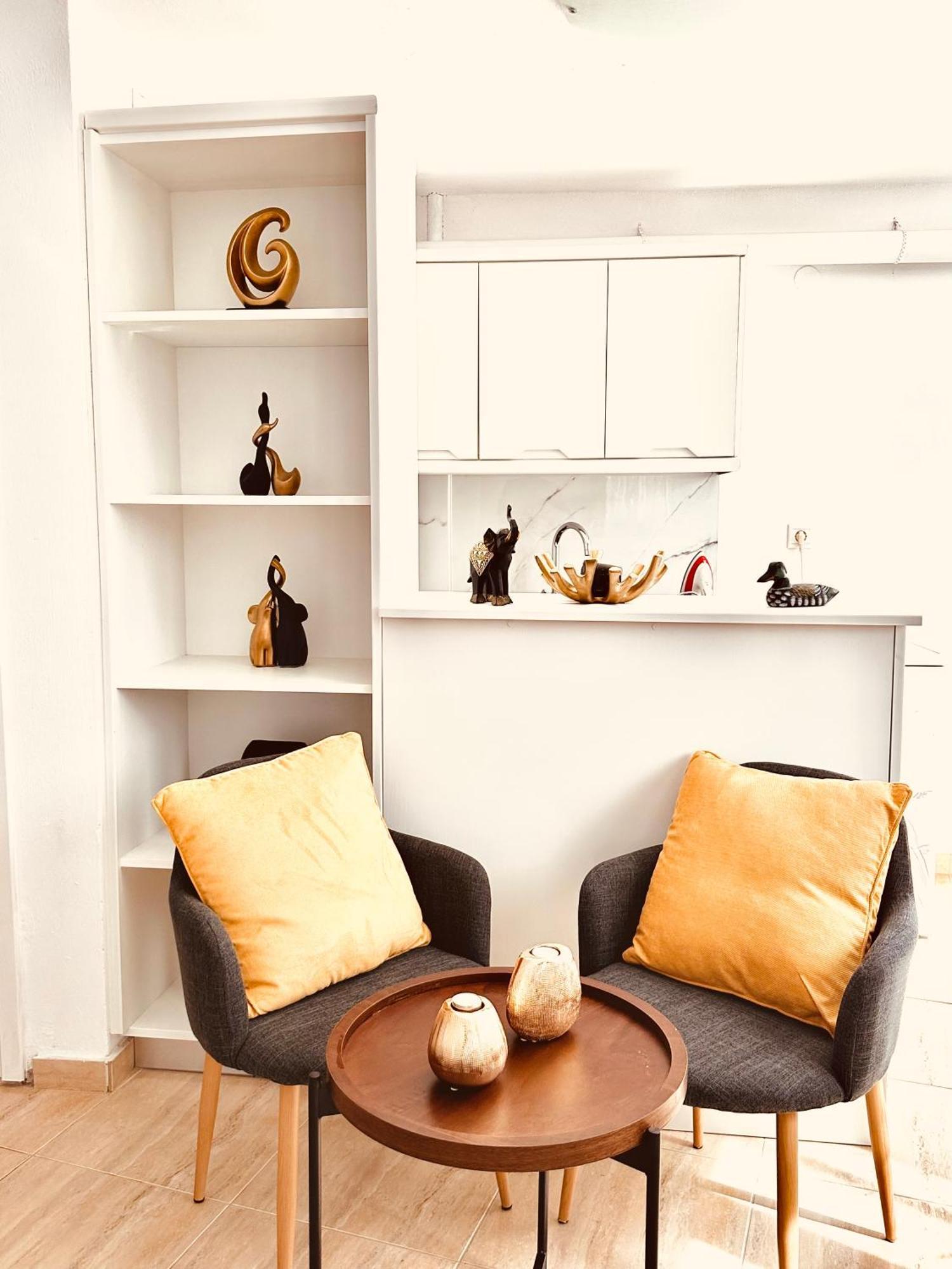 Apartment Parthenis 2 *